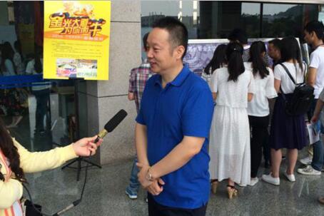 龍董事長(zhǎng)受邀參加鄂州職業(yè)大學(xué)2015年度校園招聘會(huì) 龍董事長(zhǎng)受邀參加鄂州職業(yè)大學(xué)2015年度校園招聘會(huì)