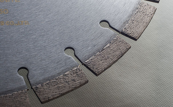 如何來(lái)區(qū)分花崗巖鋸片和大理石鋸片 如何來(lái)區(qū)分花崗巖鋸片和大理石鋸片